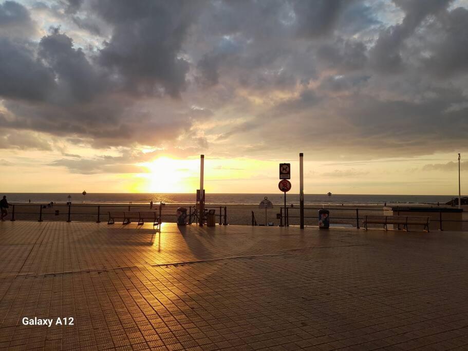 Suite Kursaal Met Zeezicht Ostend Exterior foto